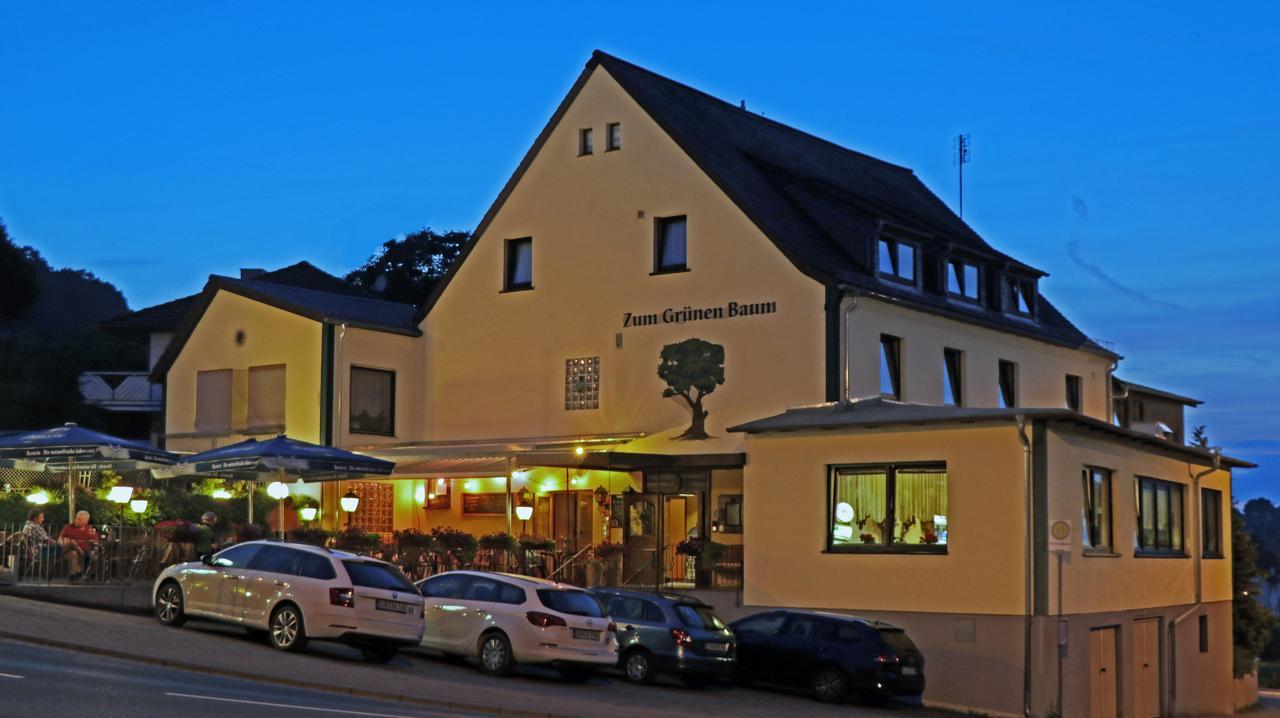 Restaurant Gruner Baum Leidersbach Buitenkant foto